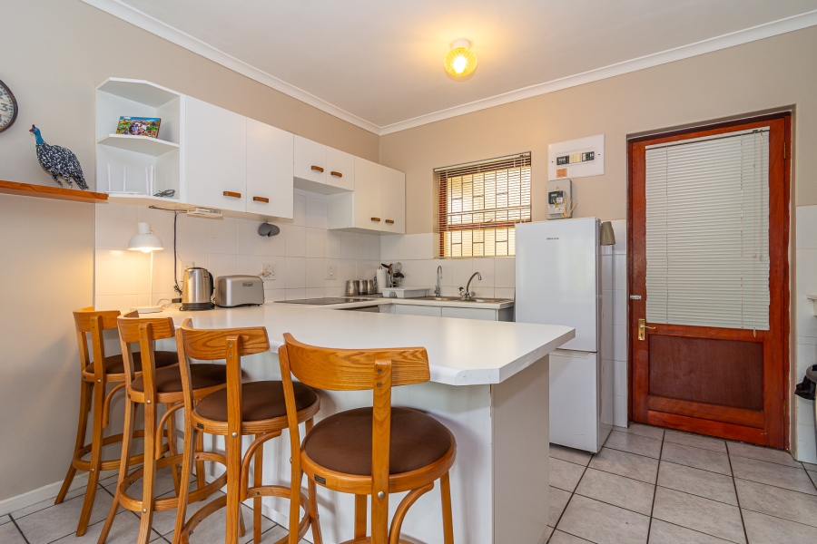 To Let 1 Bedroom Property for Rent in Northcliff Western Cape